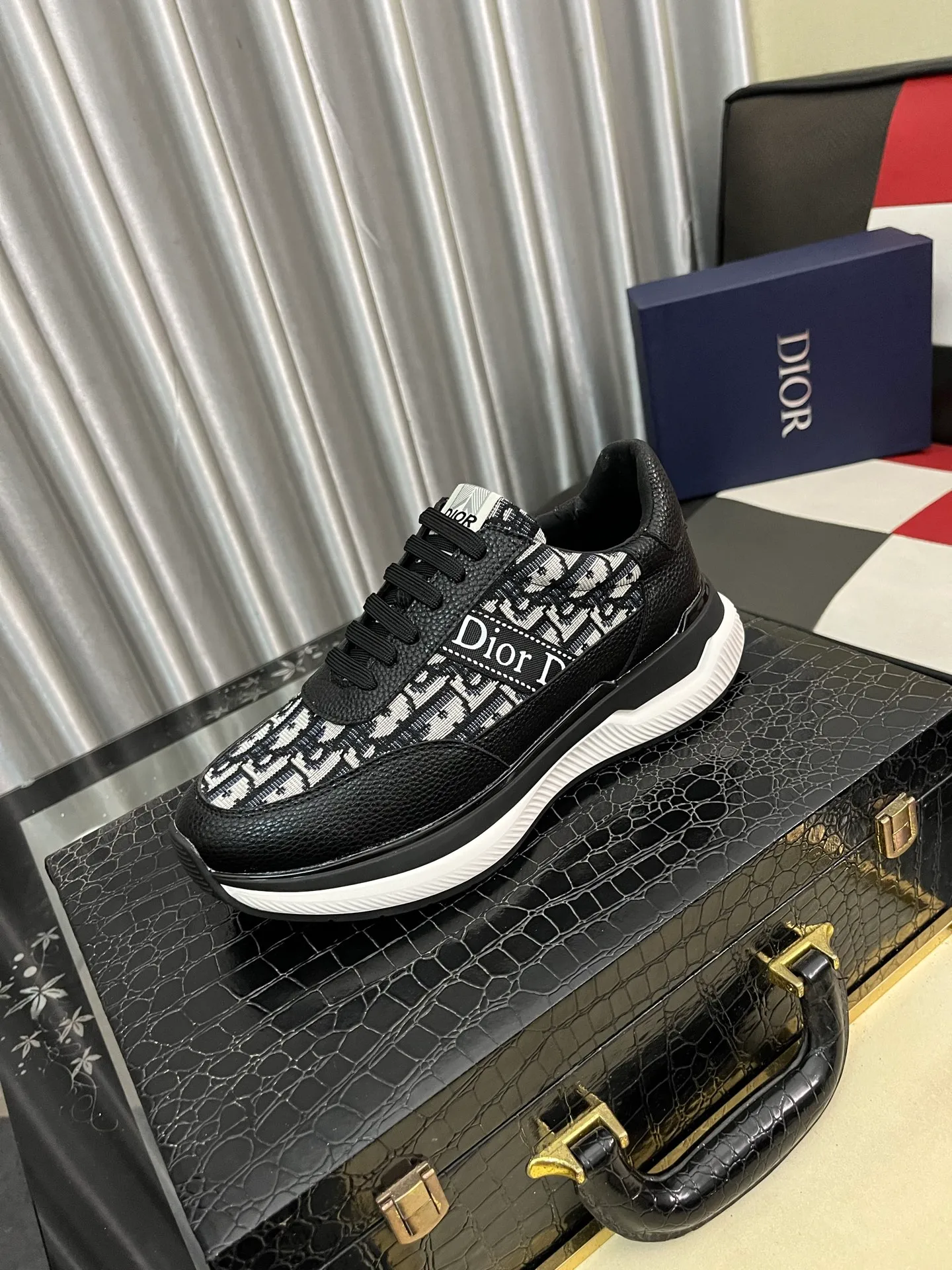 Men's Men's Shoes 💰438⌚️⌚️"Dior DIOR*" latest hot style casual shoes, top brand [seduce] luxury~purchase, top~quality. [Strong] The upper is made of imported breathable cowhide with material ➕ breathable sheepskin feet (•) and fine workmanship. Code number: 38-443️⃣Colors available